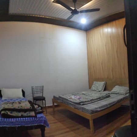Hotel Trishul Inn Karnaprayāg Zewnętrze zdjęcie